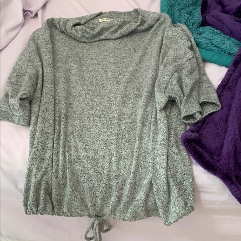 Cowel neck t shirt sweater